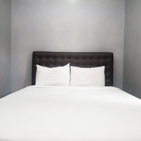 Al Abror Homestay Mandala Krida Mitra Reddoorz Джокьякарта Экстерьер фото